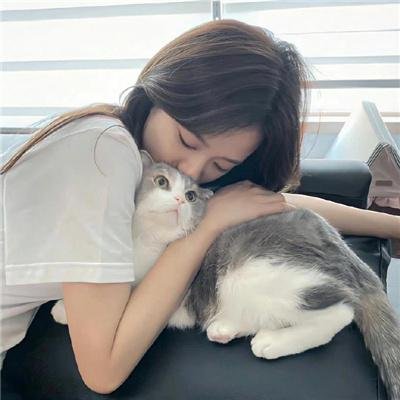辣个女生